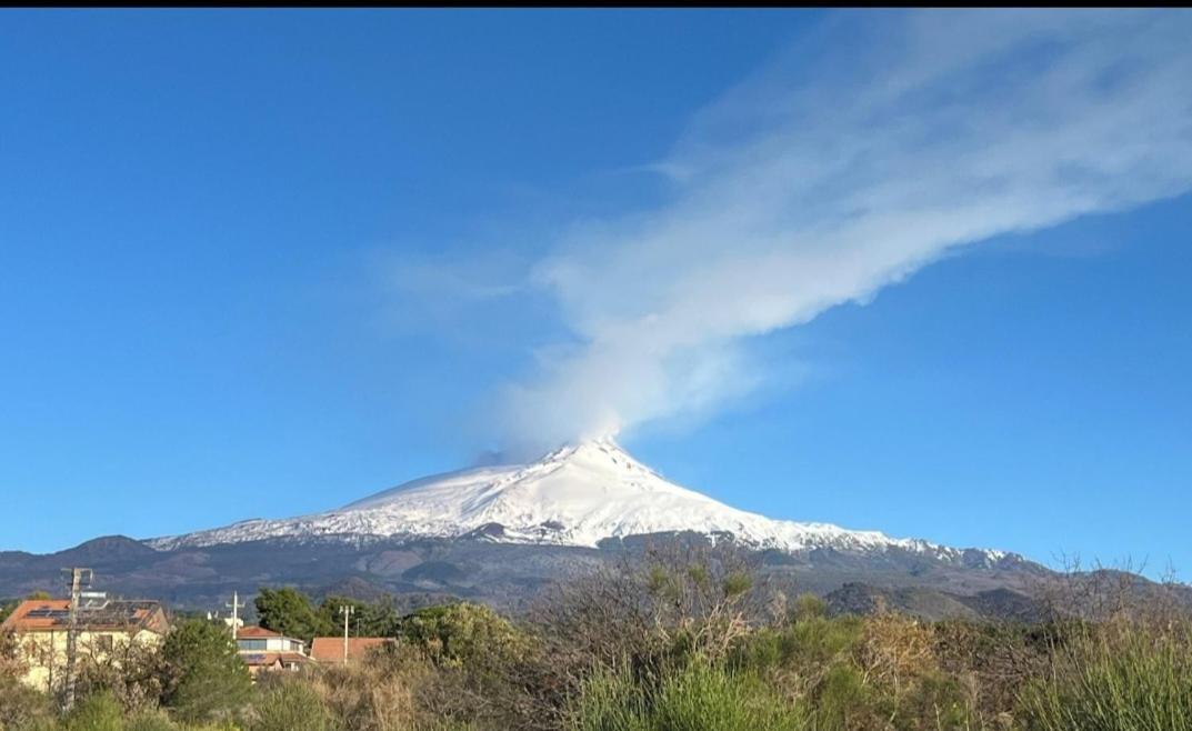 Casa Morgan Holidays In Sicily Катания Экстерьер фото